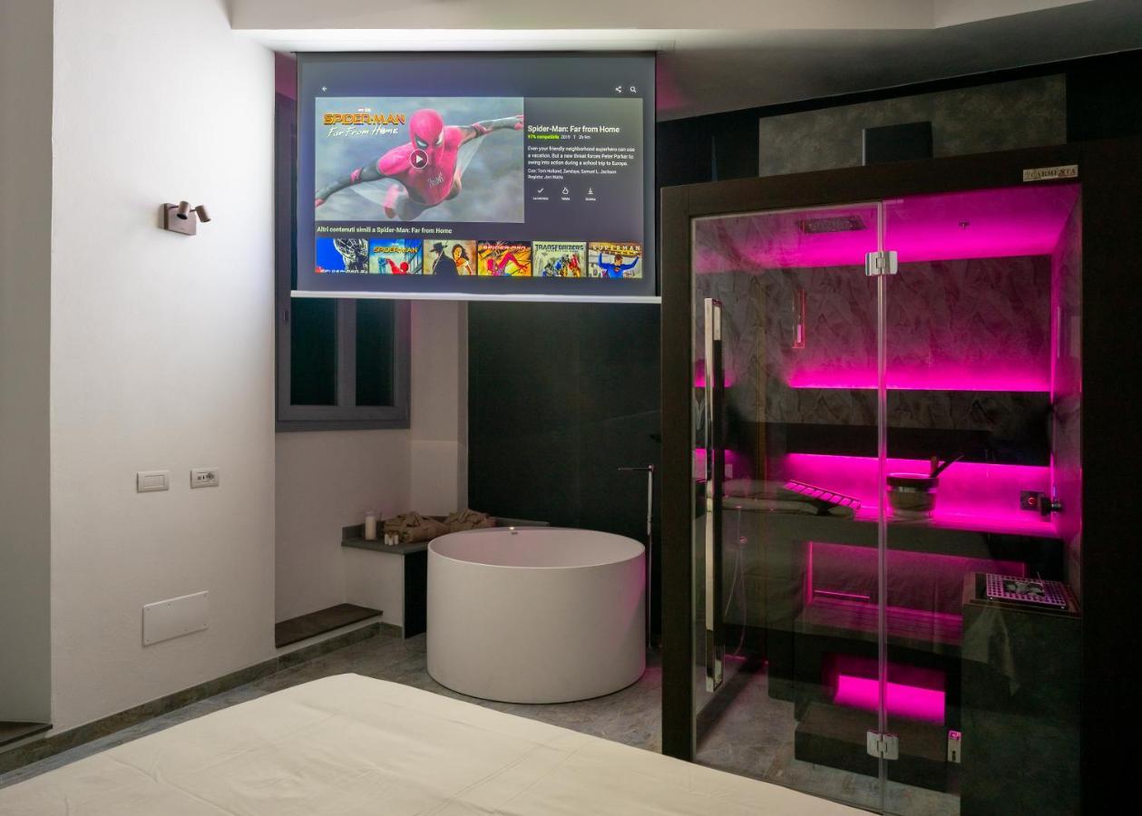 F1Rst Suite Apartment & Spa Florence Exterior photo