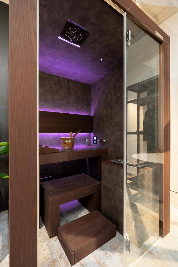 F1Rst Suite Apartment & Spa Florence Exterior photo
